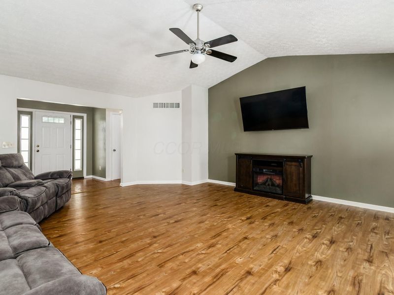 7520 Princeville Court, Pickerington, OH 43147 Photo 9
