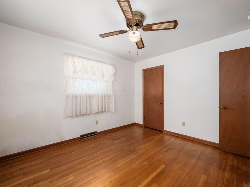 495 Lennox Avenue , Columbus, OH 43228 Photo 14