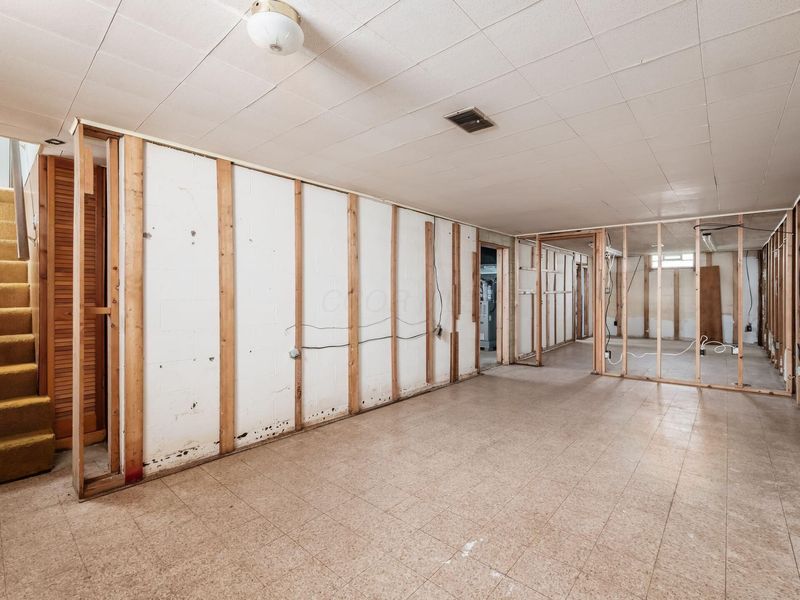 495 Lennox Avenue , Columbus, OH 43228 Photo 21