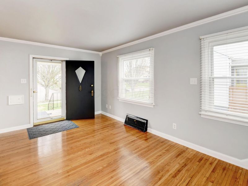 655 E Mithoff Street, Columbus, OH 43206 Photo 7