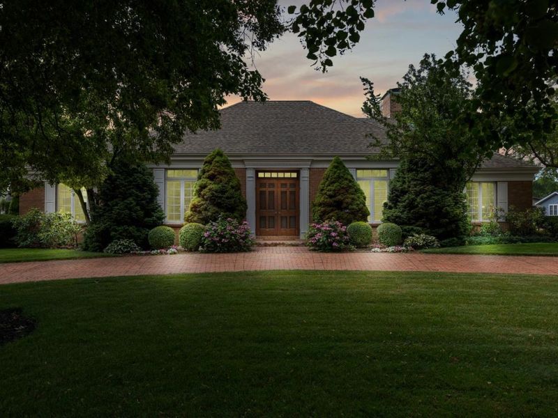 1711 Willow Drive, Sandusky, OH 44870 Photo 2