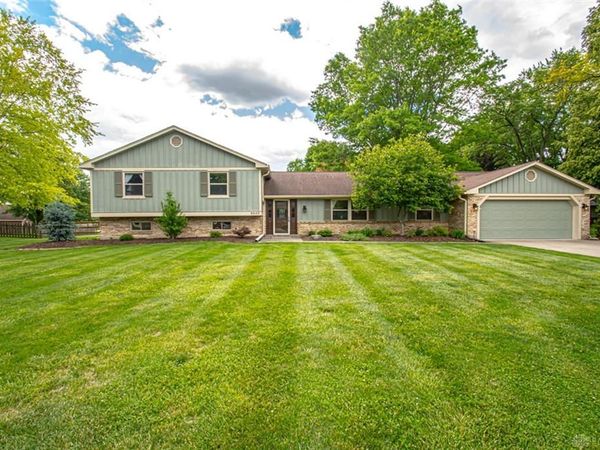 9043 Academy View Court, Washington TWP, OH 45458