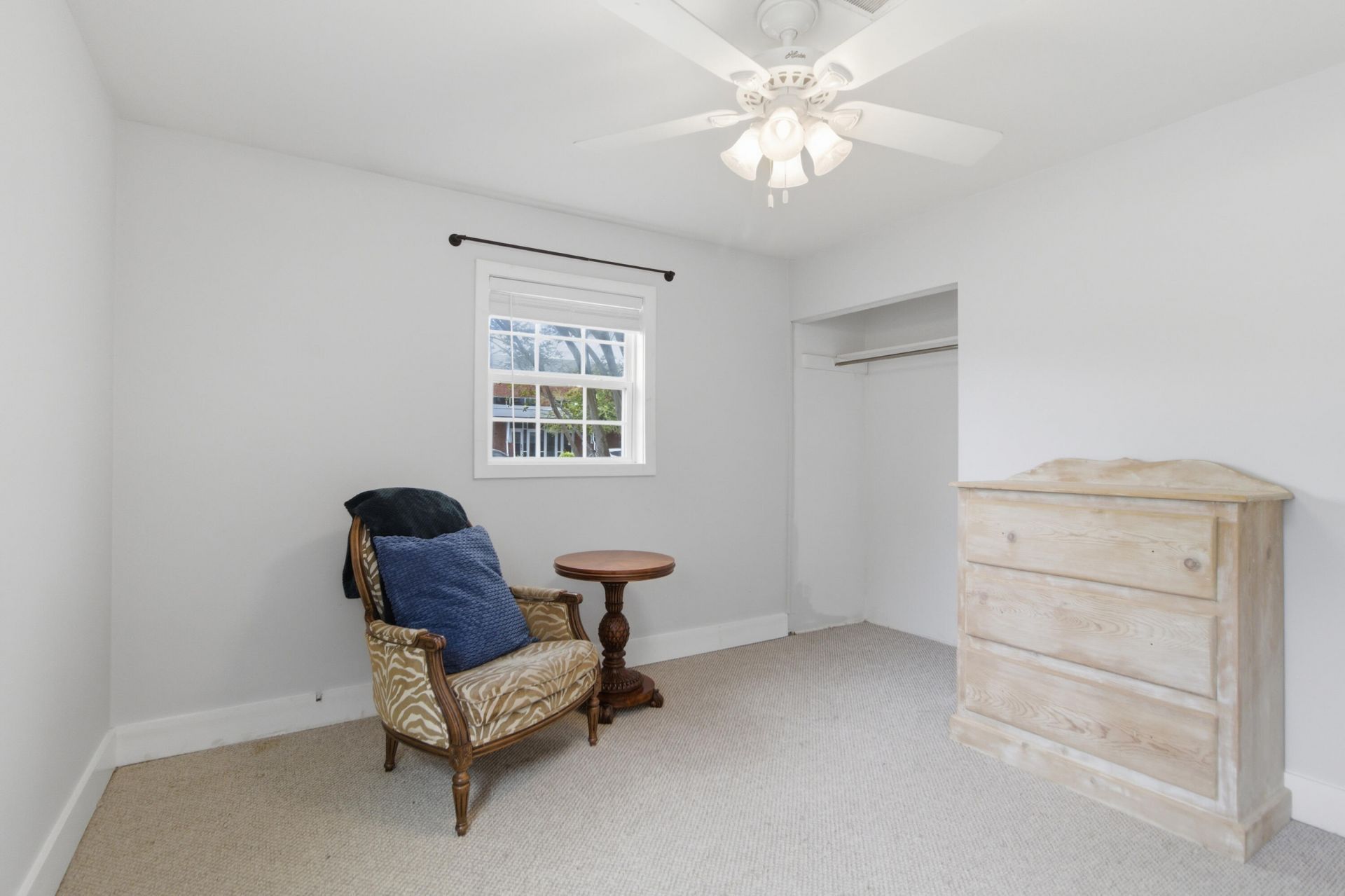 350 Hoff Avenue Photo 11