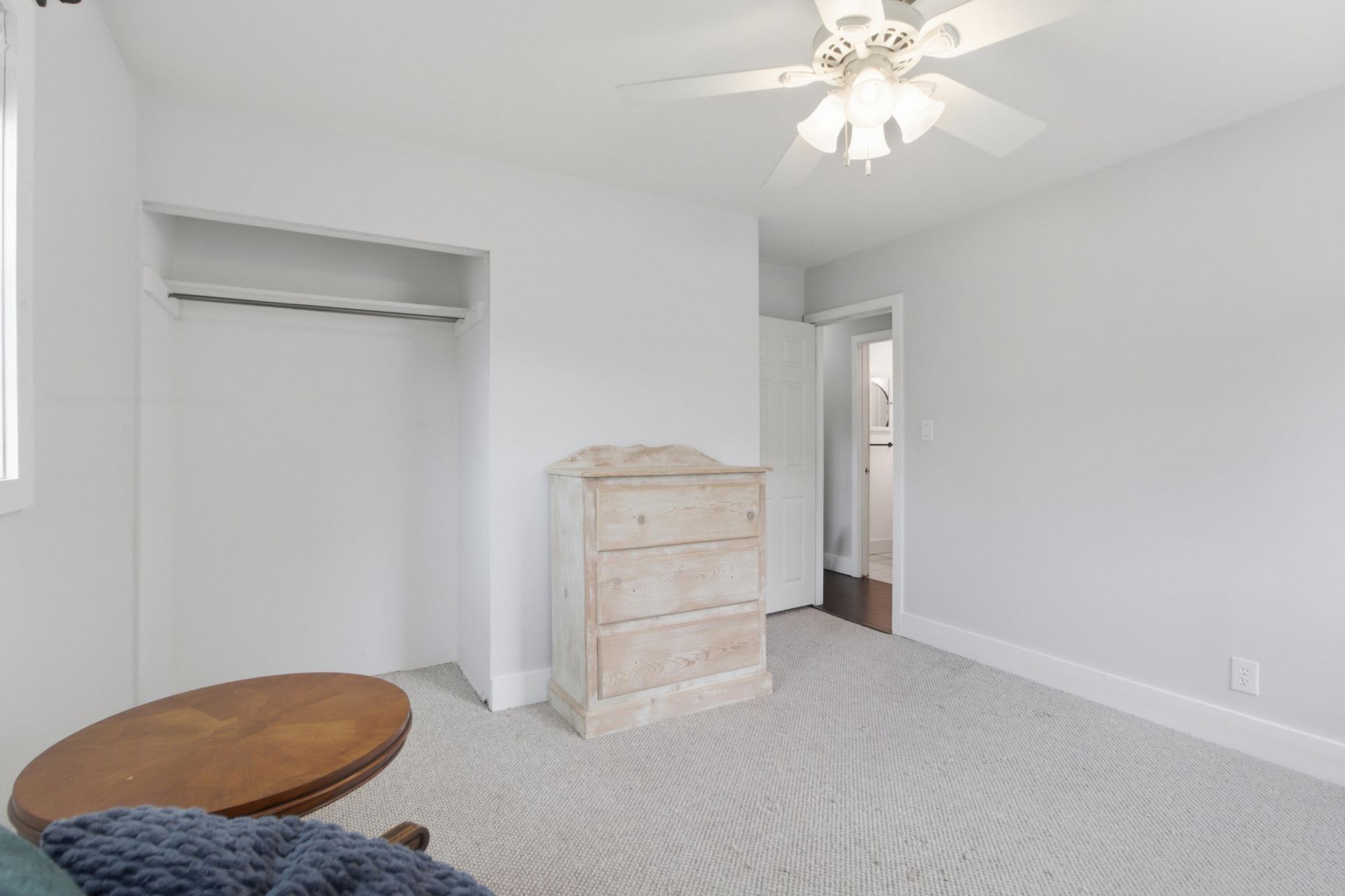 350 Hoff Avenue Photo 12