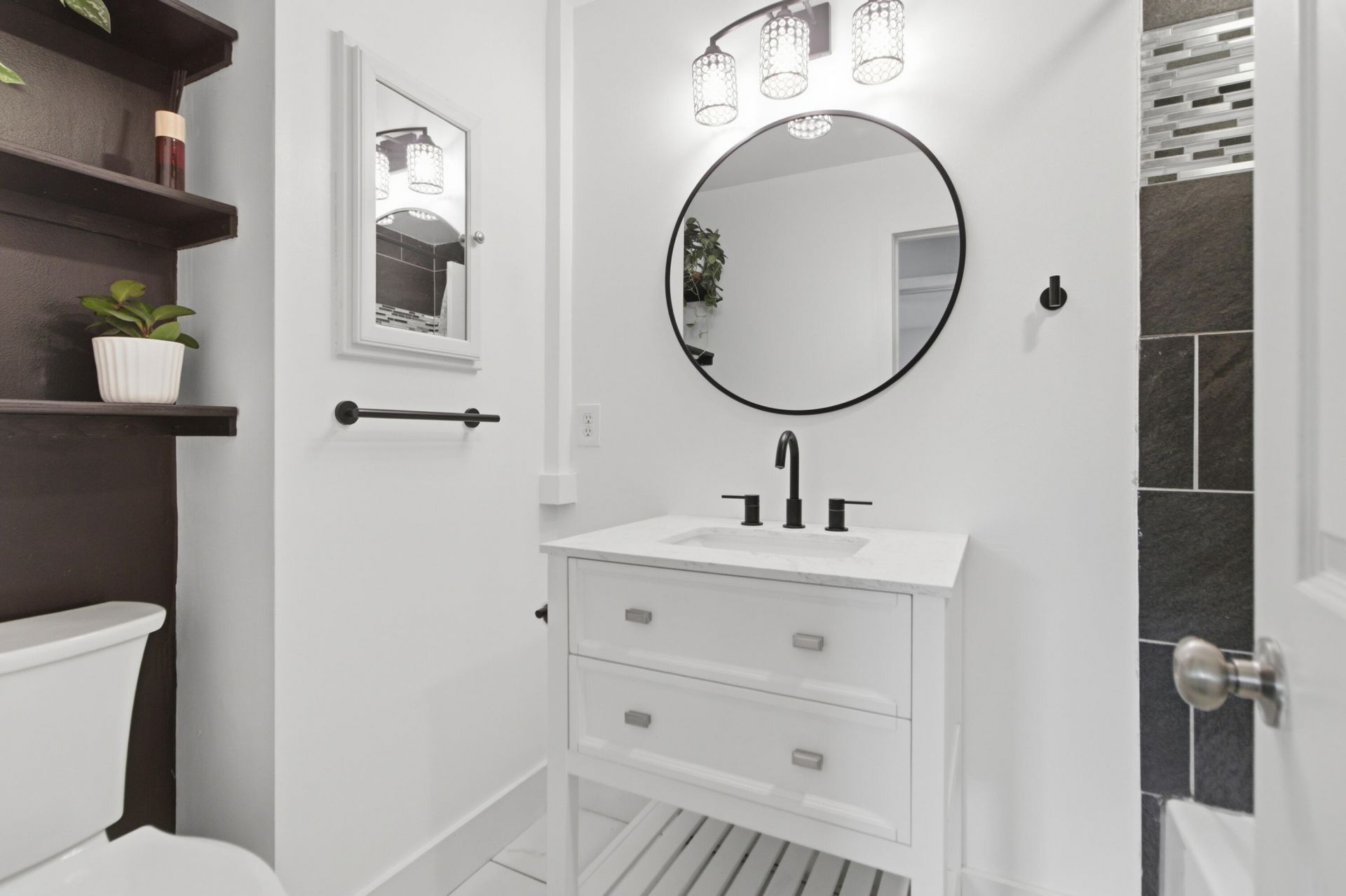 350 Hoff Avenue Photo 15