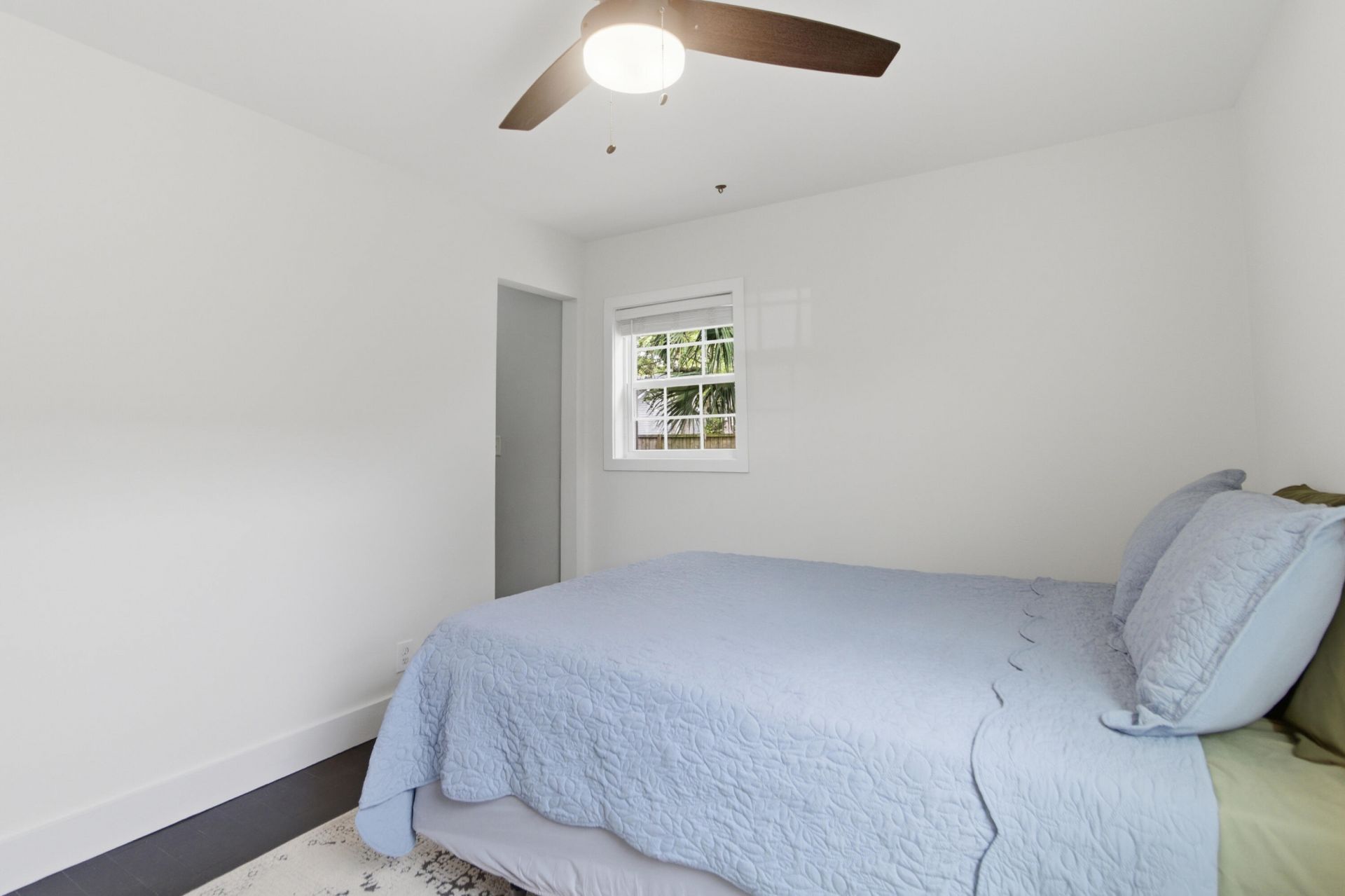 350 Hoff Avenue Photo 19