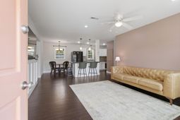 350 Hoff Avenue photo 4