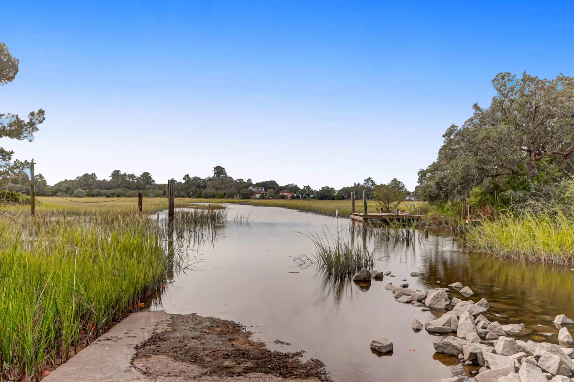 350 Hoff Avenue Photo 37