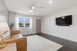 350 Hoff Avenue photo 4