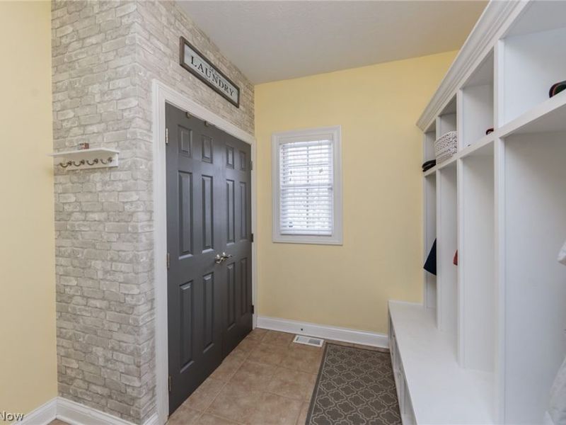 20208 E Donegal Lane, Strongsville, OH 44149 Photo 10