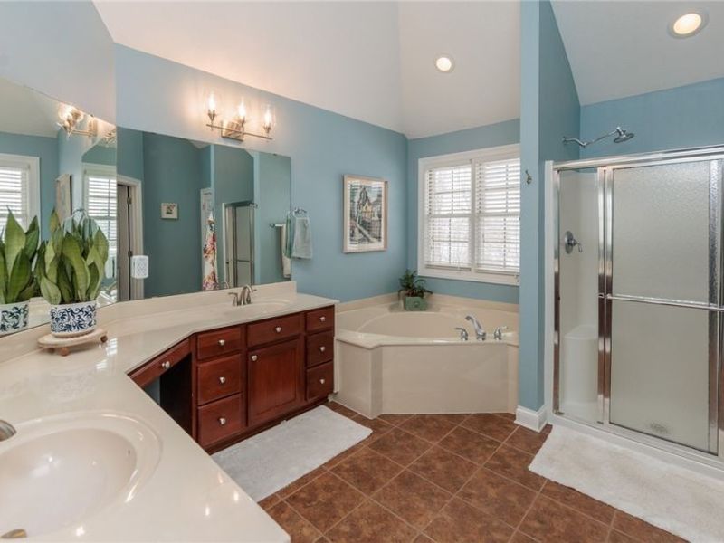 20208 E Donegal Lane, Strongsville, OH 44149 Photo 16