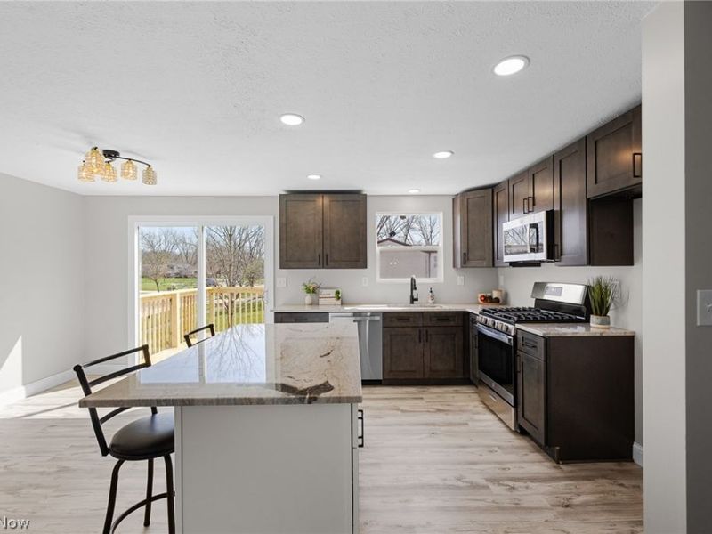 4820 Emerald Lane, Brunswick, OH 44212 Photo 9