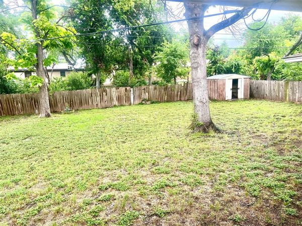 102 E Walker Avenue, Temple, TX 76501