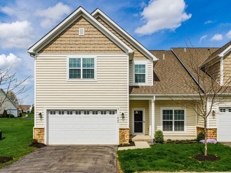 1622 Linkhorn Drive, Grove City, OH 43123 Photo 1