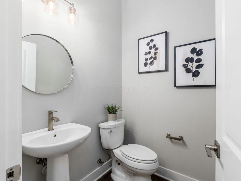 1622 Linkhorn Drive, Grove City, OH 43123 Photo 7