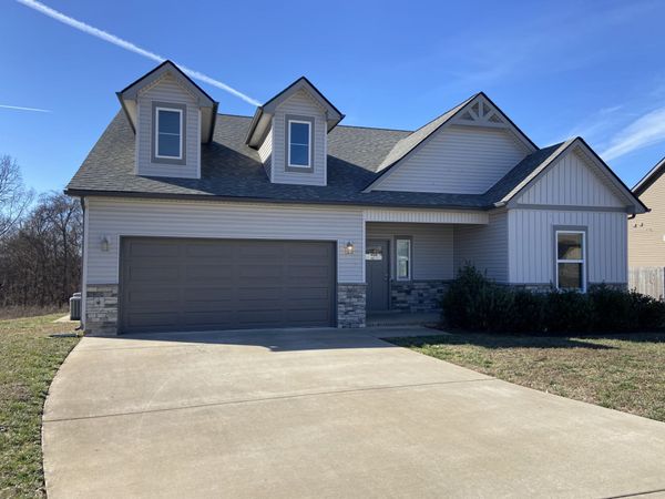 602 Alvin Rd , Clarksville, TN 37042