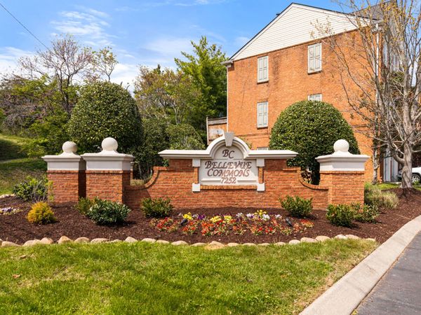 7252 Highway 70 S, Unit 703, Nashville, TN 37221