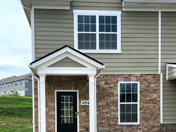 1054 Woodbridge Blvd, Lebanon, TN 37090