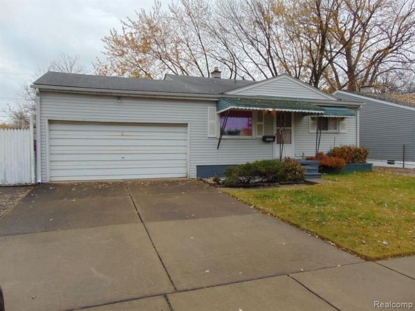 26436 COUZENS Avenue, Madison Heights, MI 48071
