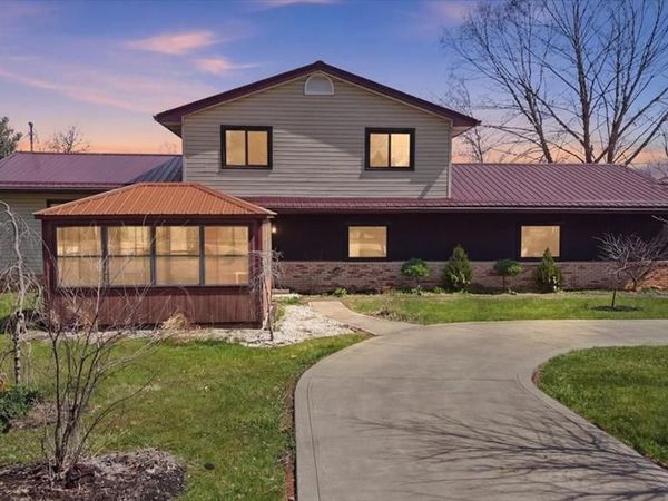 809 S Lexington Springmill Rd., Mansfield, OH 44906