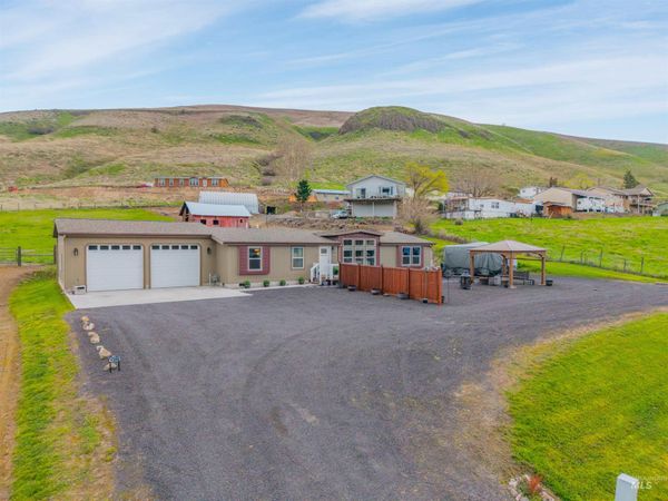 1306 4th Street, Asotin, WA 99402