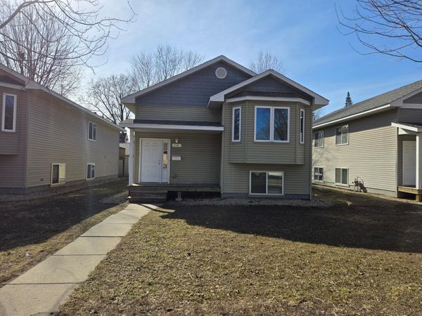 1081 26th Avenue SE, Minneapolis, MN 55414