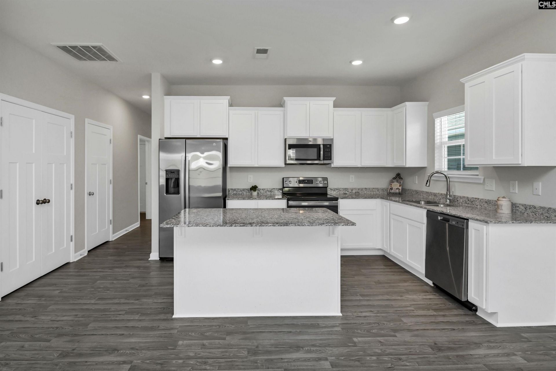 291 Savannah Wood Drive  Photo 16