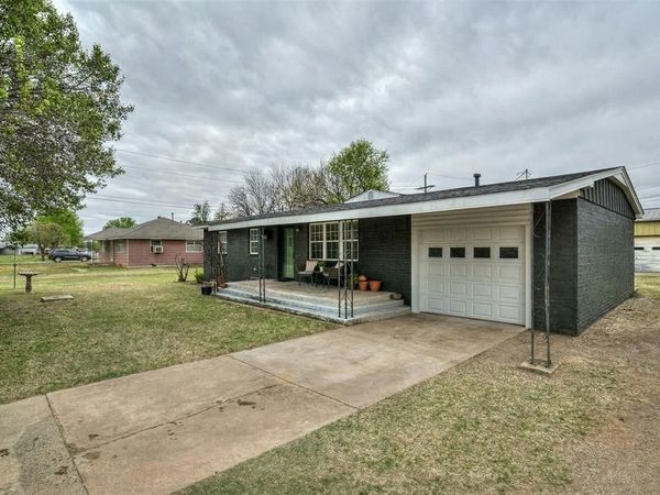 105 NW 7th Street, Minco, OK 73059