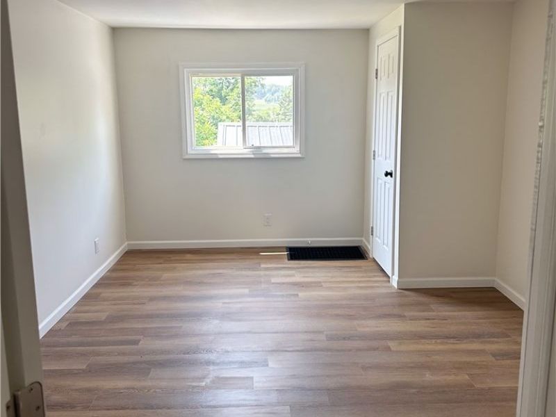 71850 Colerain Road, Bridgeport, OH 43912 Photo 13