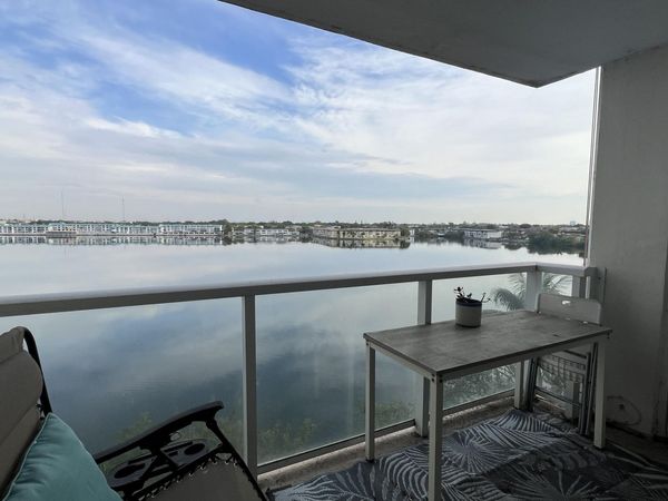 1301 NE Miami Gardens Drive, Unit 514w, Miami, FL 33179