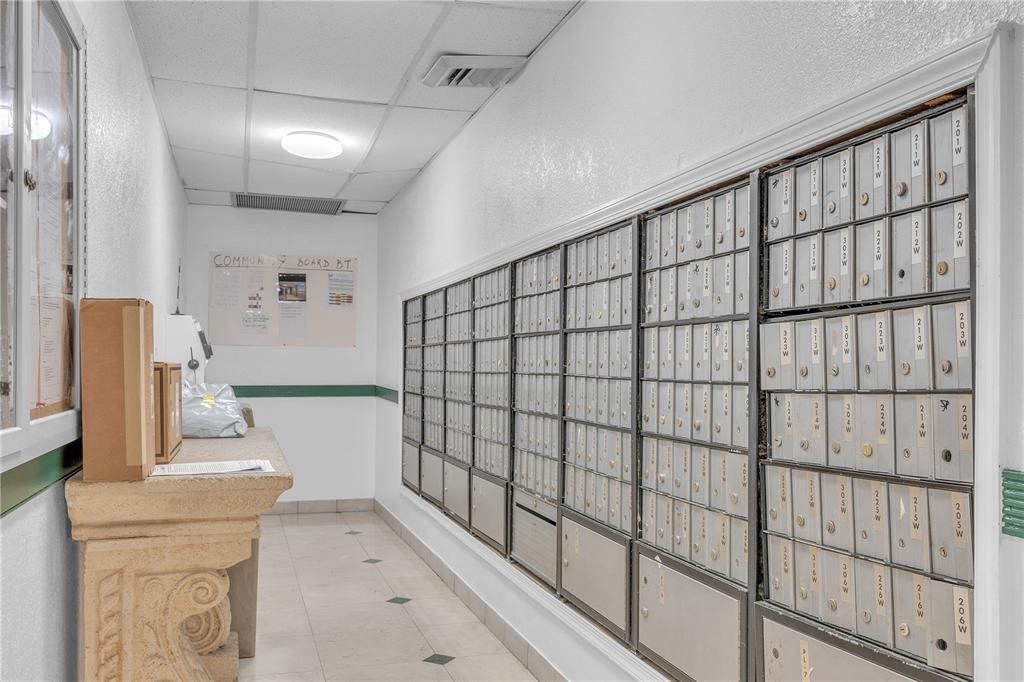 1301 NE Miami Gardens Drive, Unit 514w, Miami, FL 33179 Photo