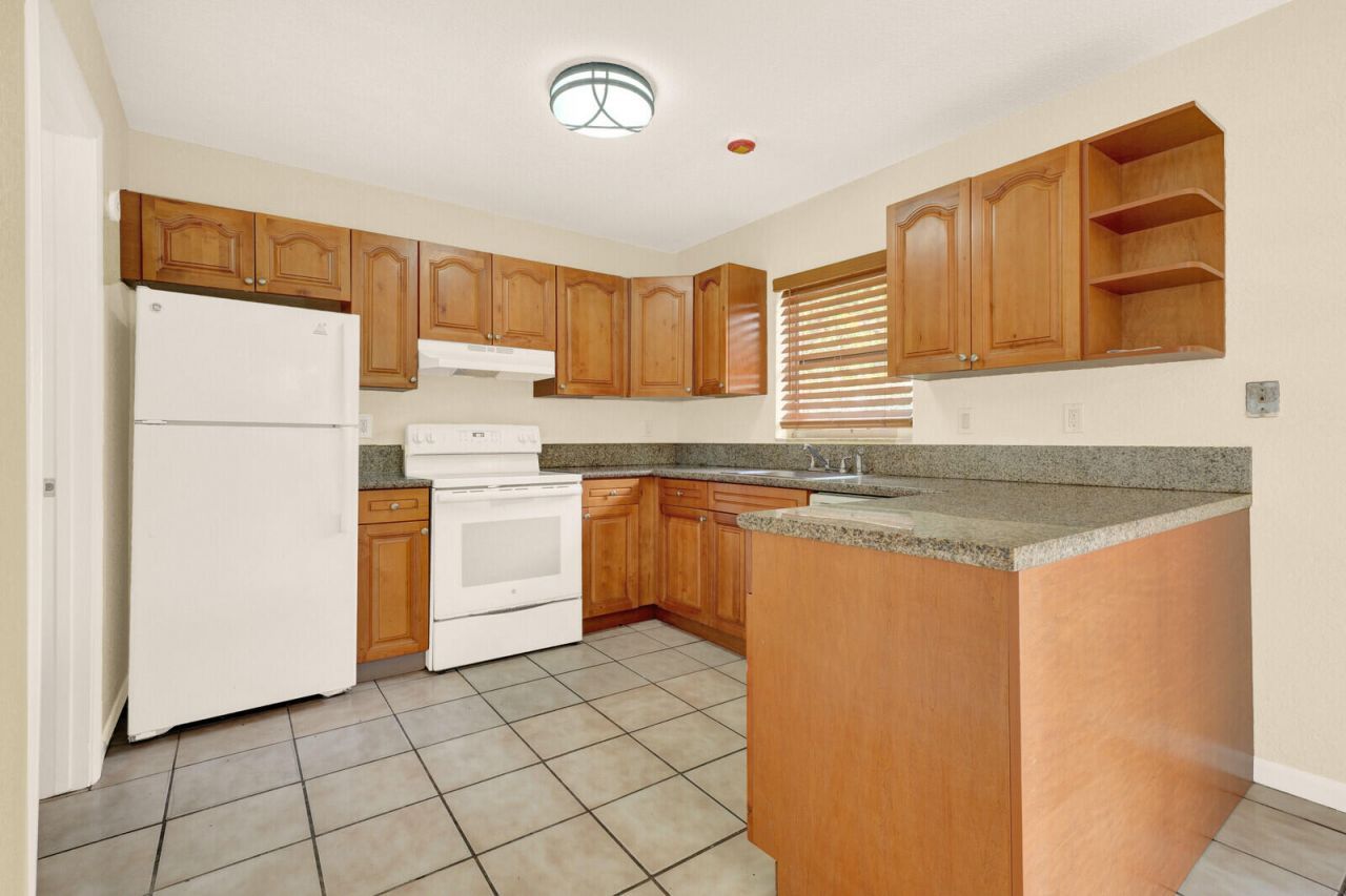 151 NE 26th Avenue, Boynton Beach, FL 33435 Photo