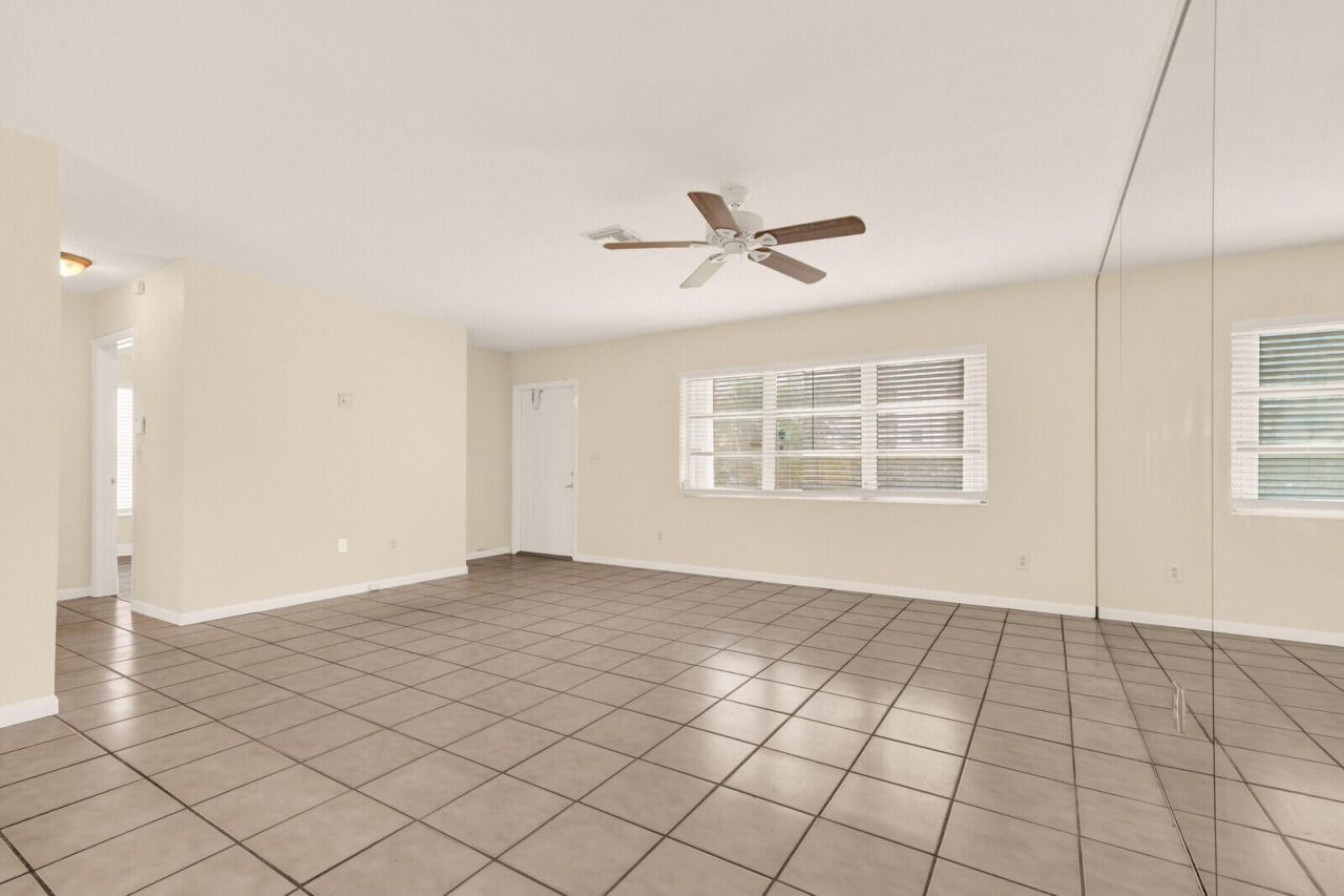 151 NE 26th Avenue, Boynton Beach, FL 33435 Photo