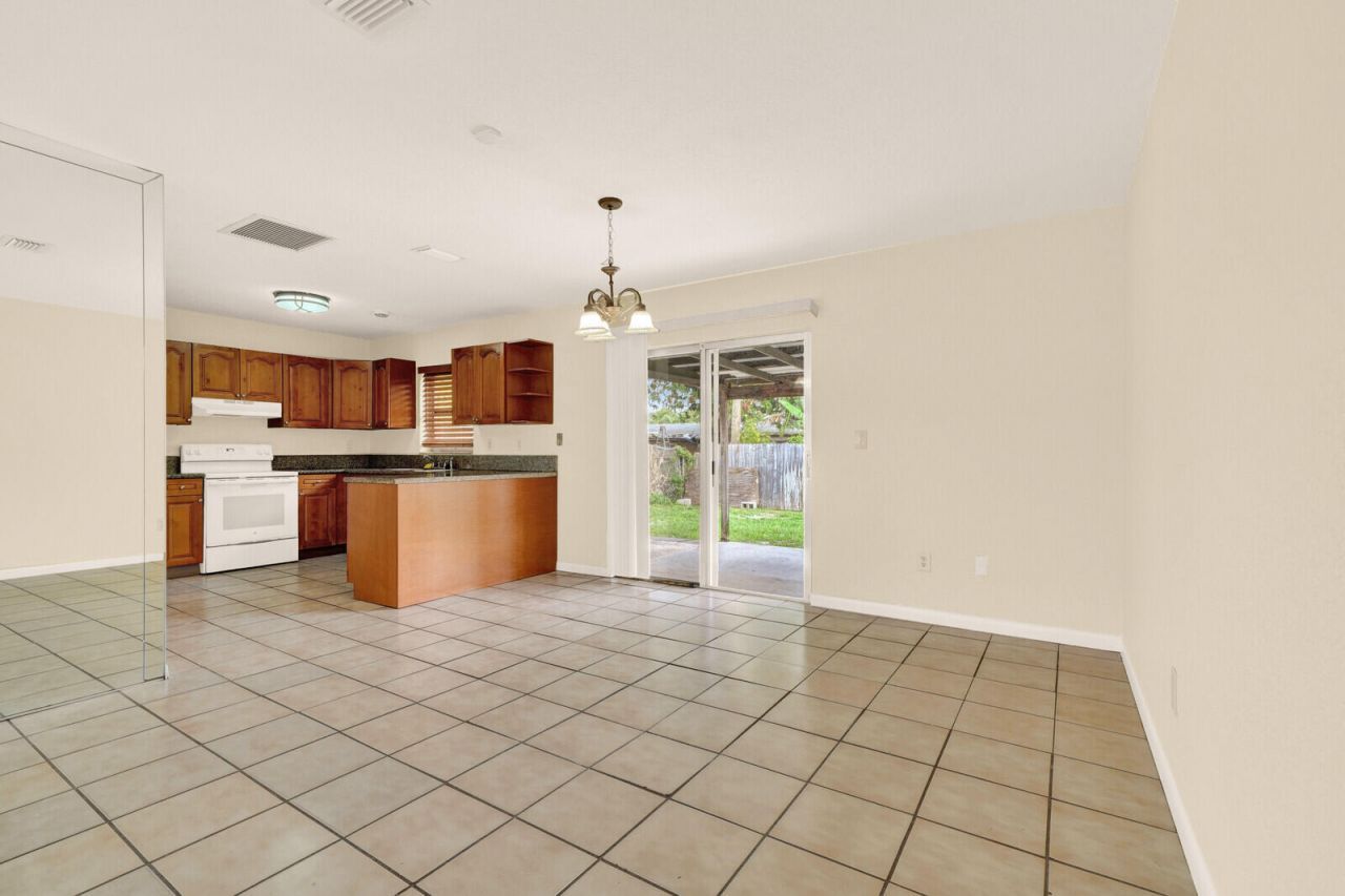 151 NE 26th Avenue, Boynton Beach, FL 33435 Photo