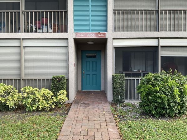 9965 Pineapple Tree Drive, Unit 104, Boynton Beach, FL 33436