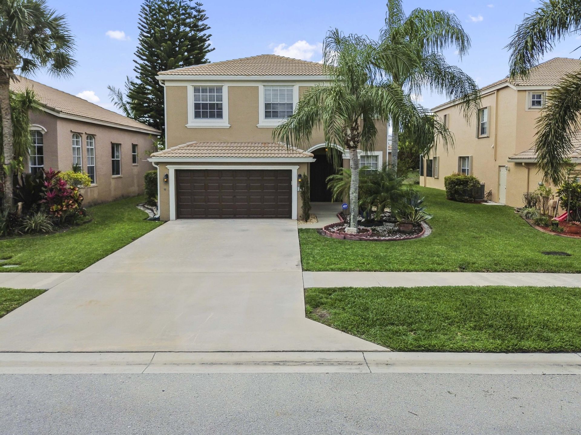 2731 Misty Oaks Circle, Royal Palm Beach, FL 33411 Photo