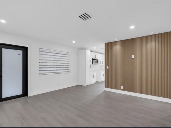 1341 SE 10th Avenue, Fort Lauderdale, FL 33316