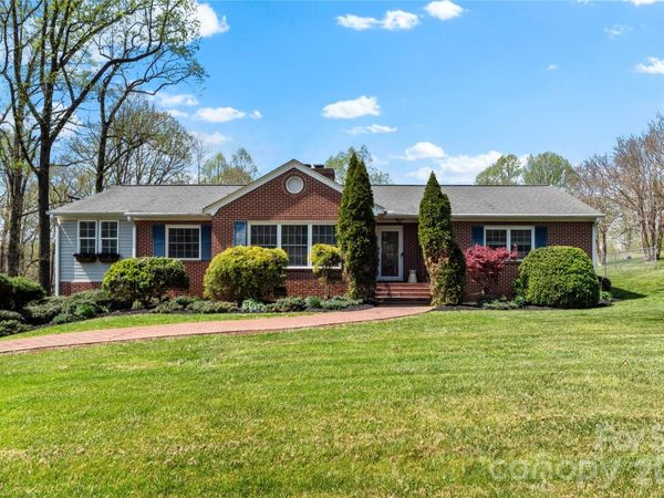 734 Oakland Drive, Elkin, NC 28621