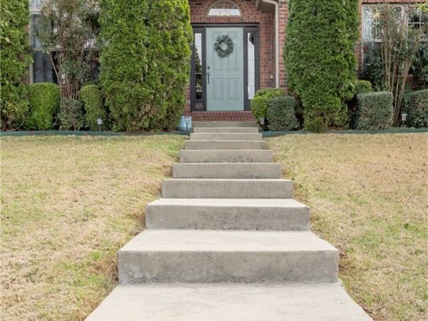 2001 Quinlan Avenue , Lowell, AR 72745