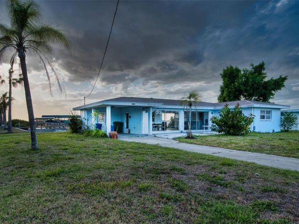 210 21ST STREET NE, BRADENTON, FL 34208