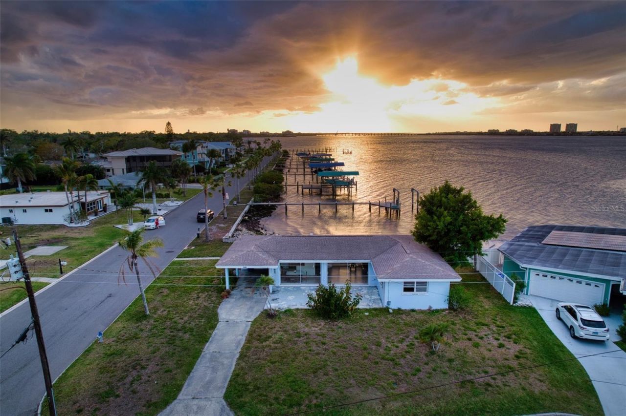 210 21st Street Ne, Bradenton, FL 34208 Photo