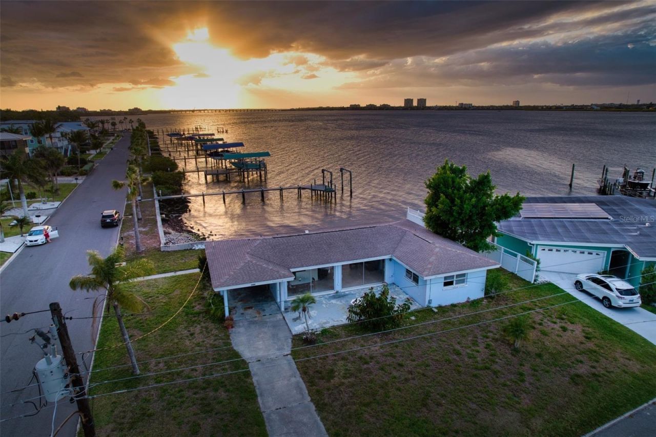 210 21st Street Ne, Bradenton, FL 34208 Photo