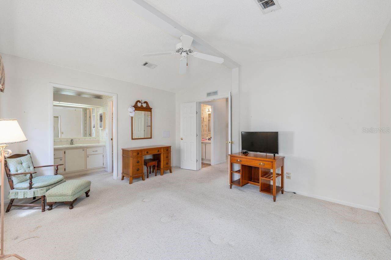 1116 W Boone Court, Lady Lake, FL 32159 Photo