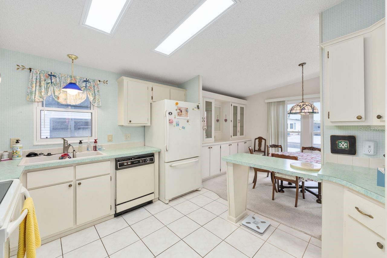 1116 W Boone Court, Lady Lake, FL 32159 Photo