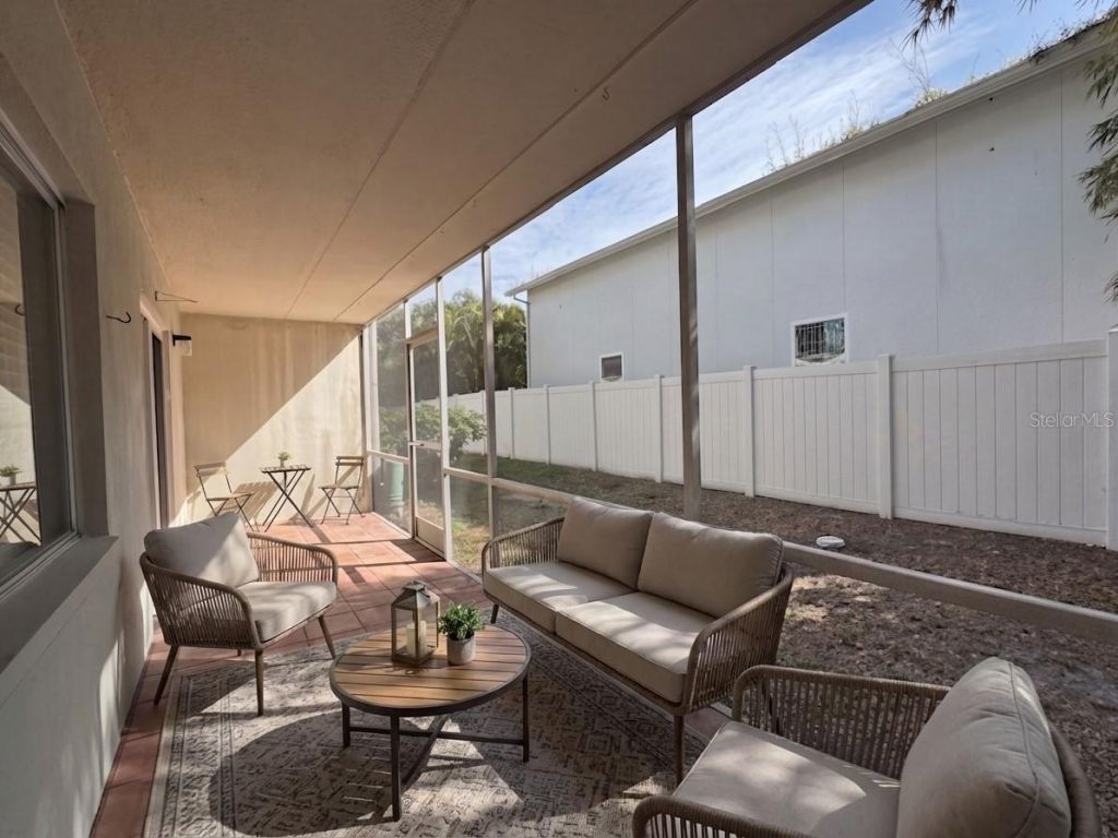 4435 1st Street Ne, Unit 103, Saint Petersburg, FL 33703 Photo