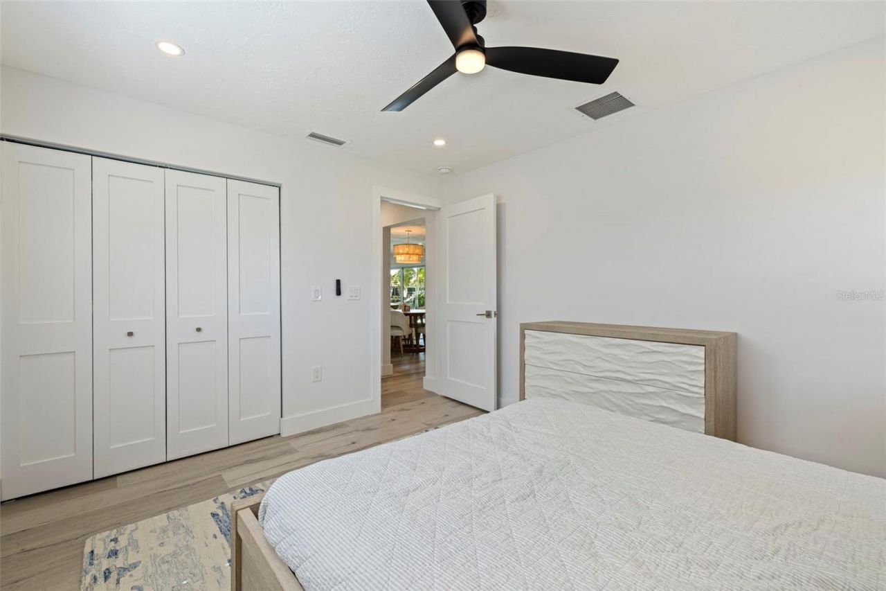 1971 Massachusetts Avenue Ne, Saint Petersburg, FL 33703 Photo