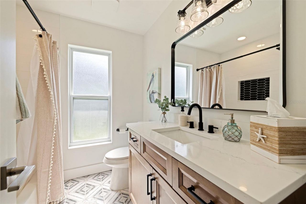 1971 Massachusetts Avenue Ne, Saint Petersburg, FL 33703 Photo