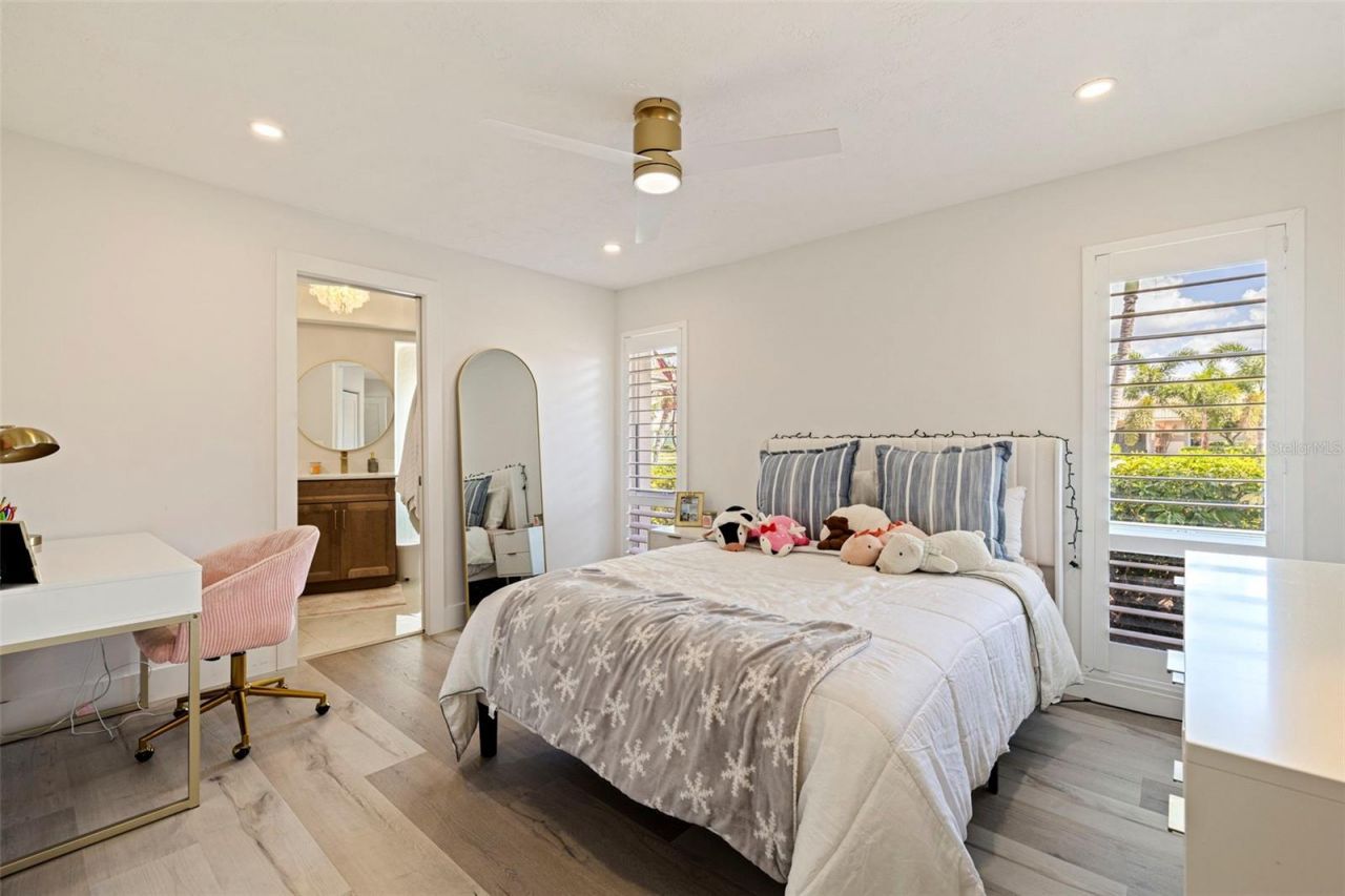 1971 Massachusetts Avenue Ne, Saint Petersburg, FL 33703 Photo