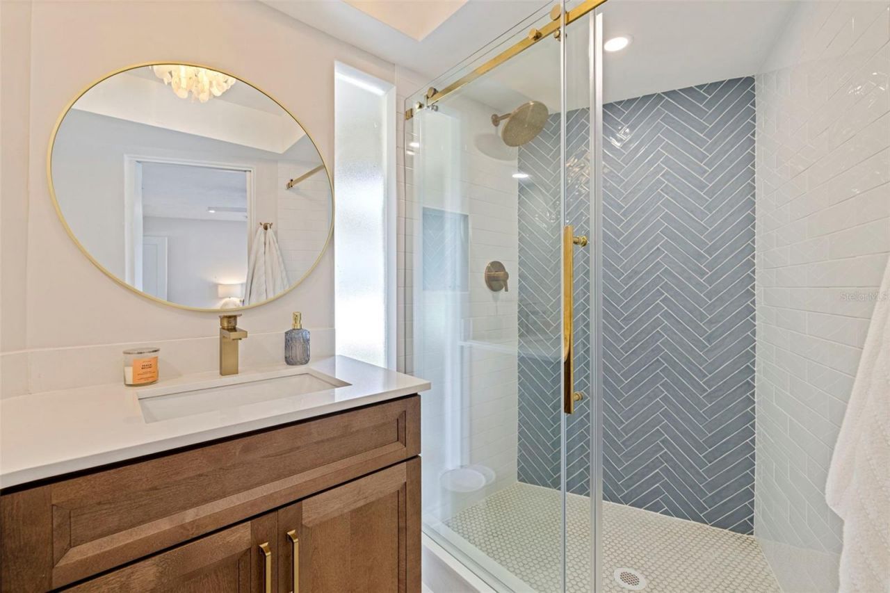 1971 Massachusetts Avenue Ne, Saint Petersburg, FL 33703 Photo