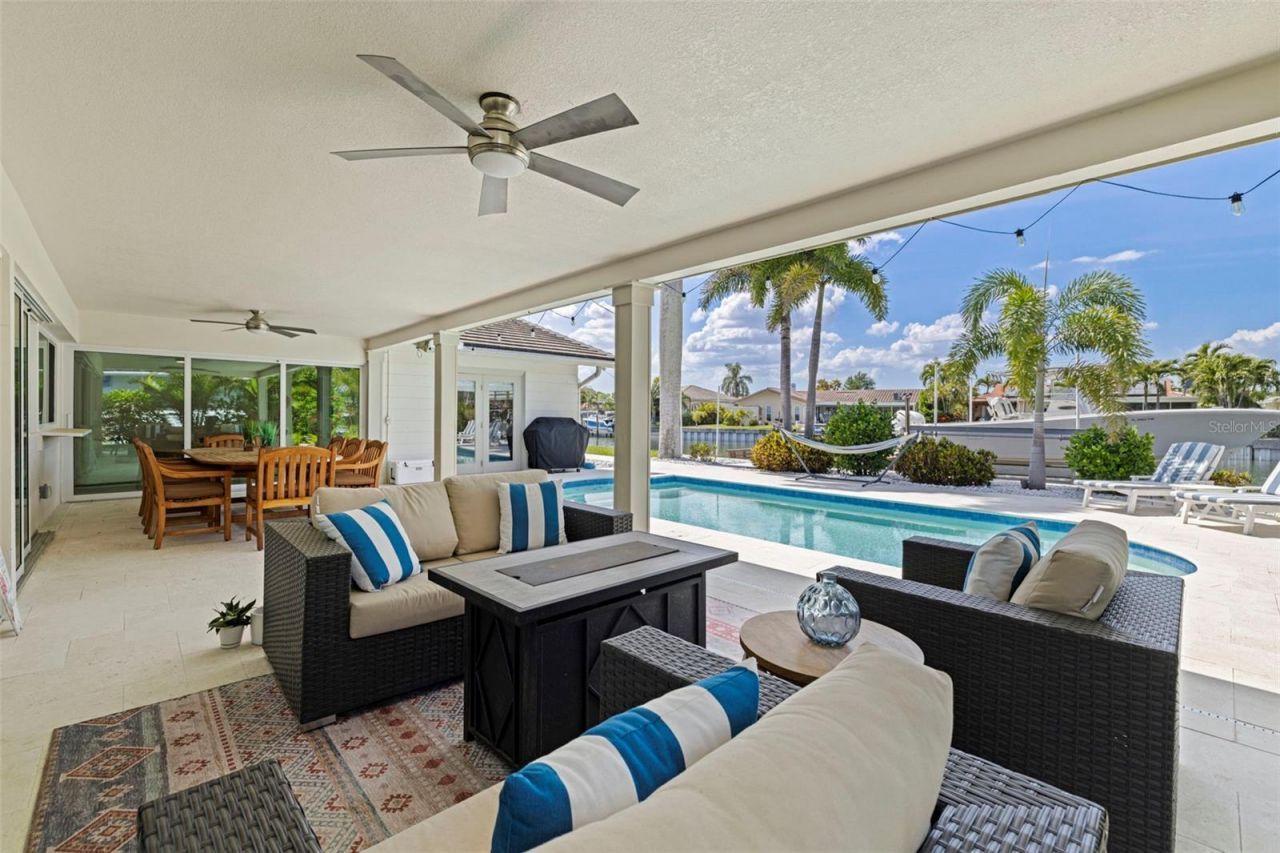 1971 Massachusetts Avenue Ne, Saint Petersburg, FL 33703 Photo